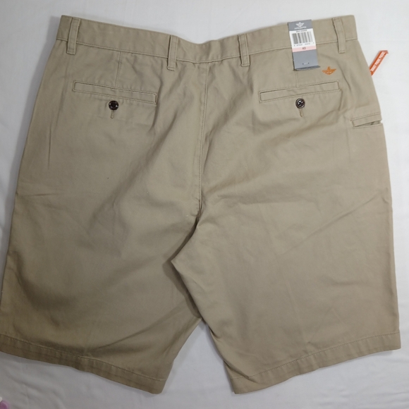 Dockers Tan Flat Front Shorts Mens Size 40 - Picture 2 of 8